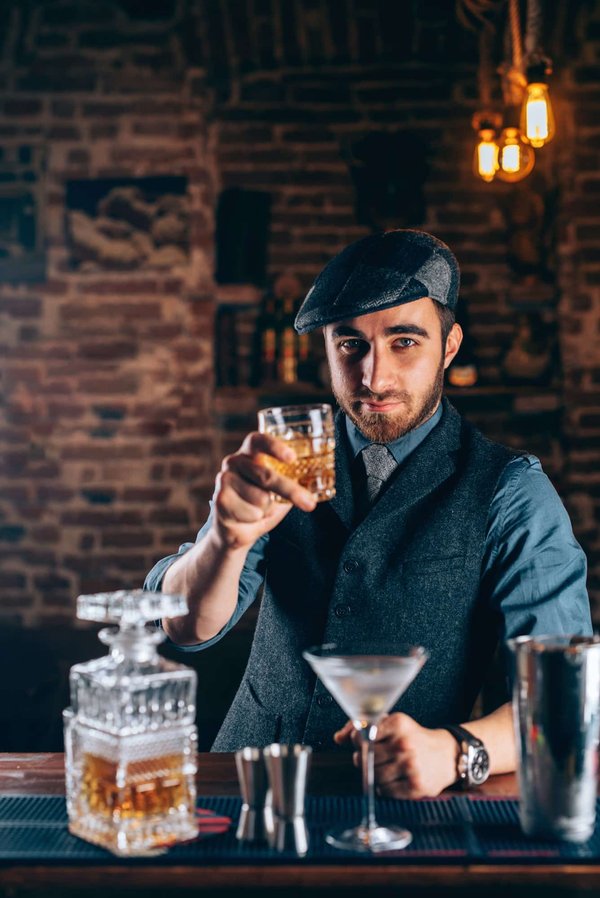 L'art de savourer son whisky : conseils et astuces pour trouver la meilleure bouteille